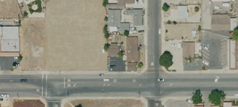 587 Main St