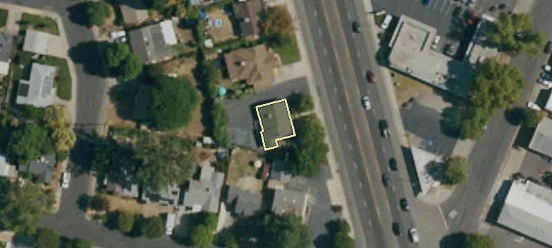 1044 Jefferson Blvd