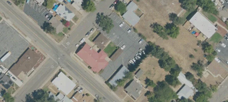 1865 Diamond St