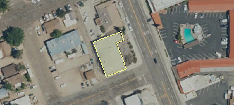 325 Main St