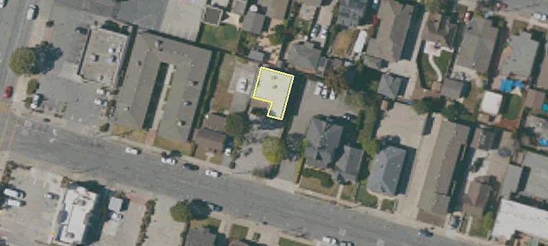21 Maple St