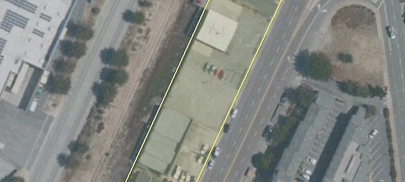 2033 Del Monte Blvd