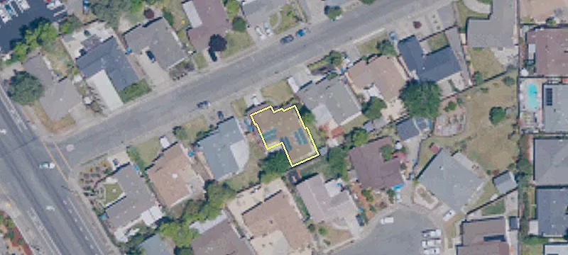 4044 Sacramento Ave