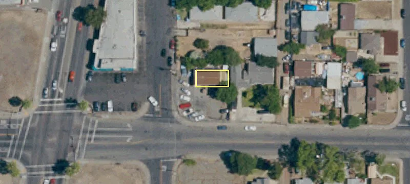 1635 Grand Ave