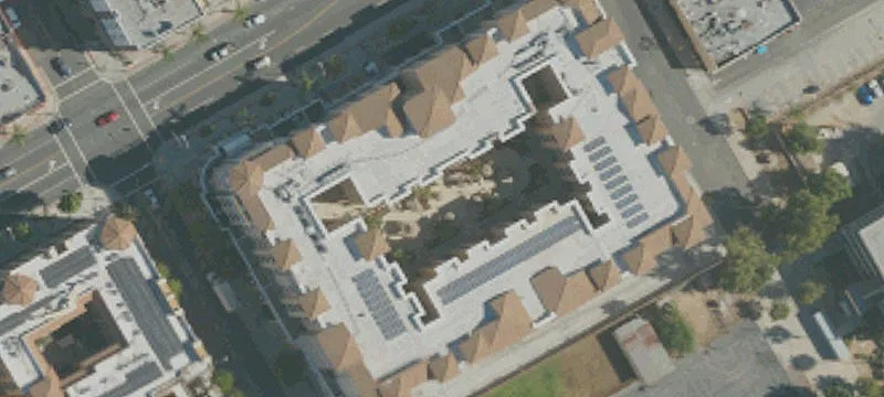 300 Main St