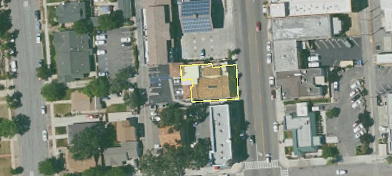 1421 Spg St