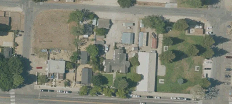 349 Bell St