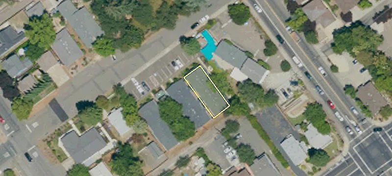 705 Mormon St