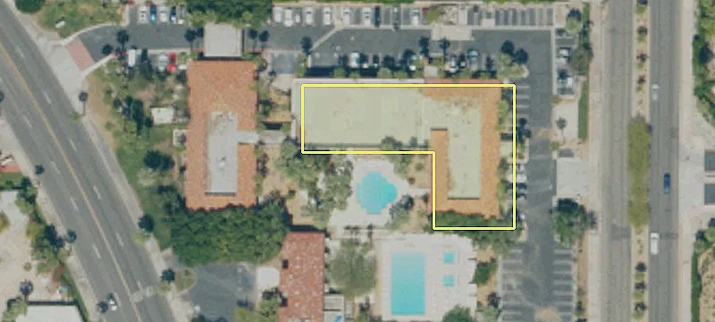 2000 Palm Cyn Dr