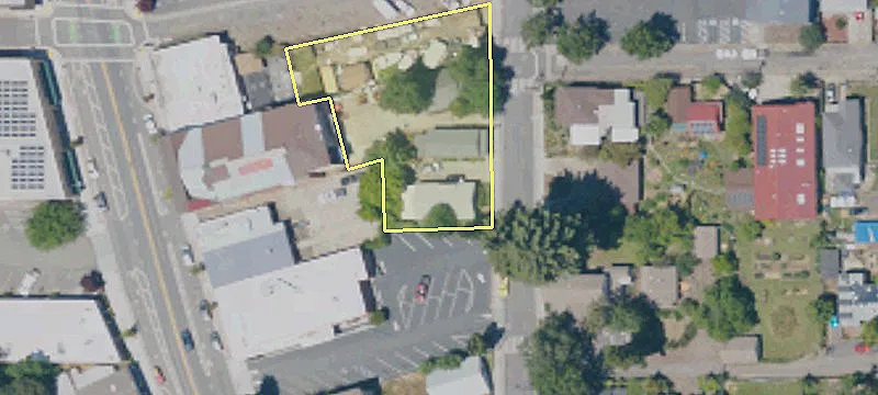 236 Humboldt St