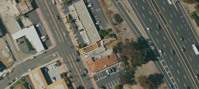 613 El Camino Real
