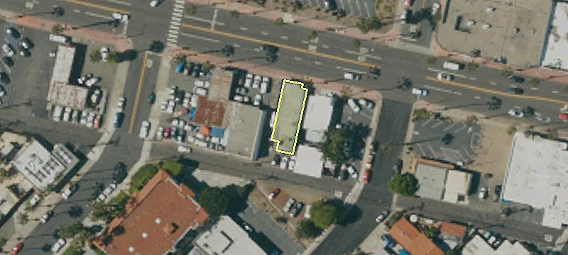 810 El Camino Real