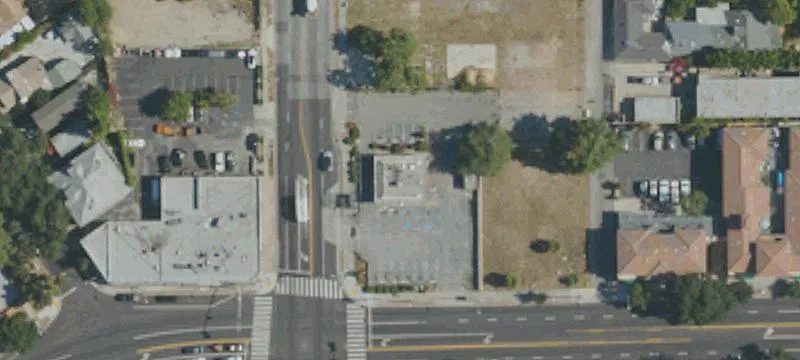 710 Fair Oaks Ave