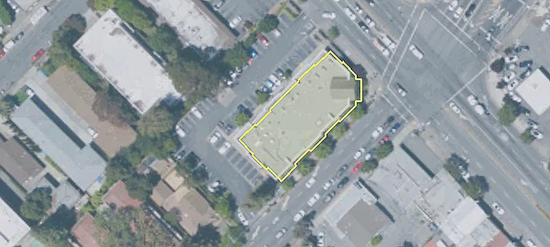 490 El Camino Real