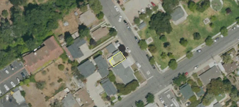 138 Short St