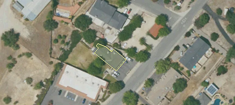 725 Walnut Dr
