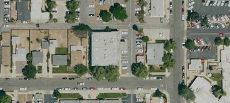 1011 Devonshire Ave