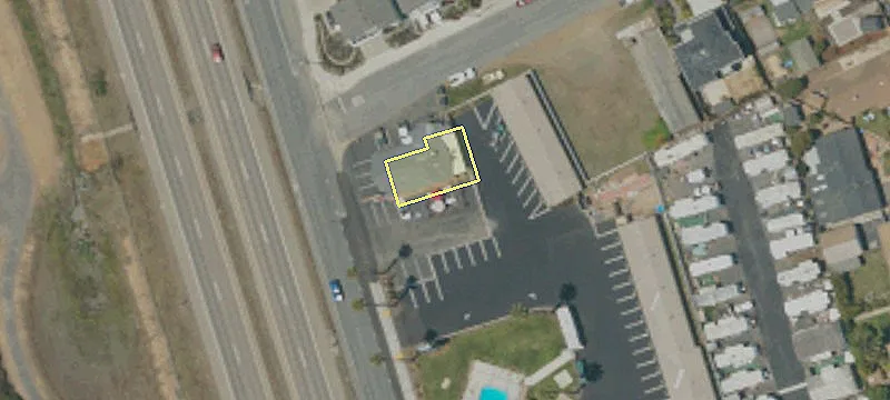 2490 Main St