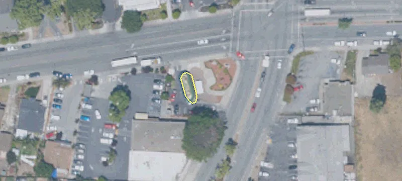 2395 University Ave