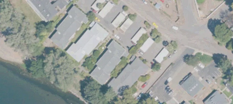 855 Lakeside Dr