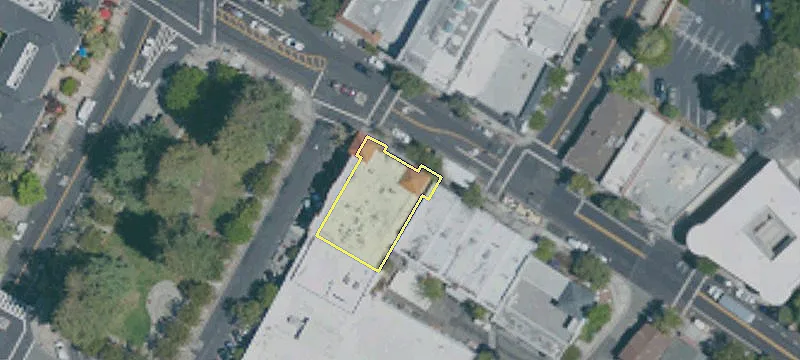 125 Main St