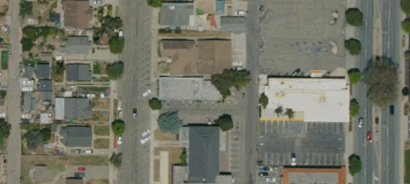 218 I St