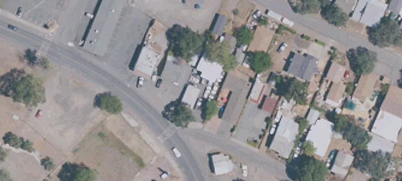 14390 Lakeshore Dr