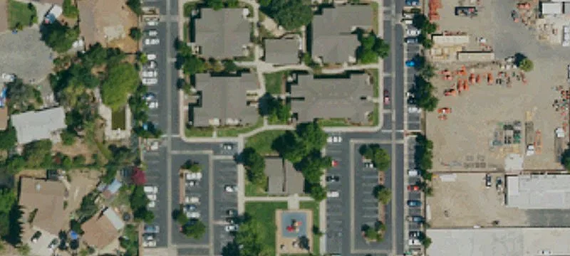 1101 Menlo Ave