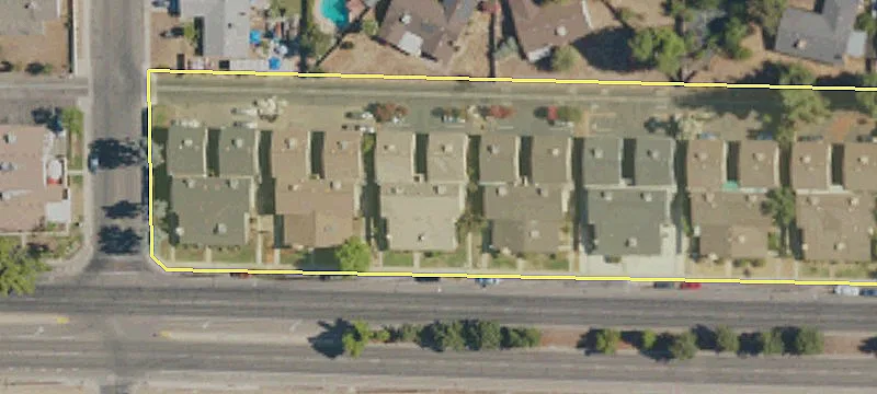 571 Ashlan Ave
