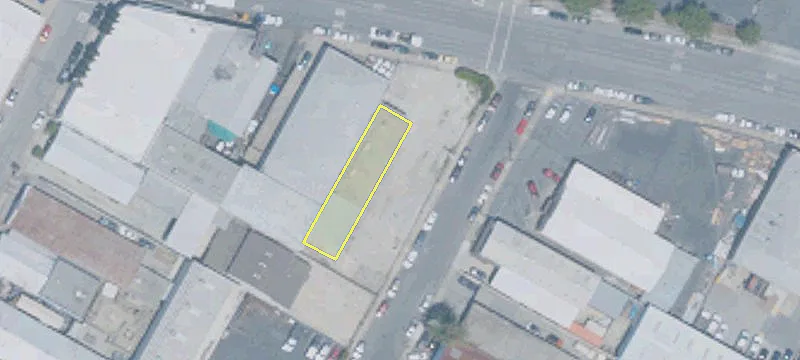 2496 Bay Rd