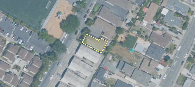 600 Oakside Ave