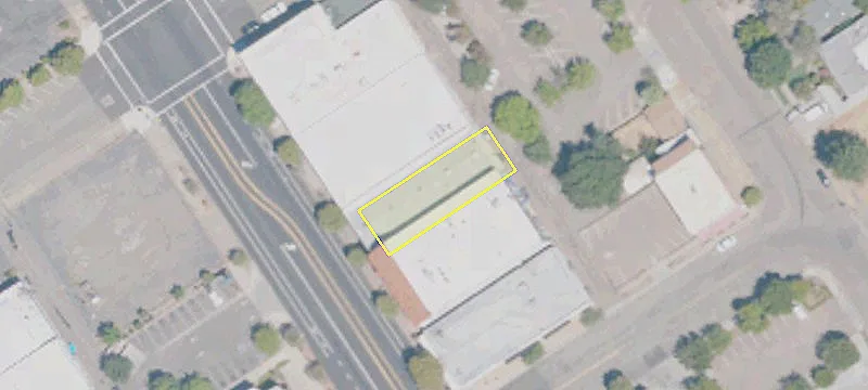 830 Main St
