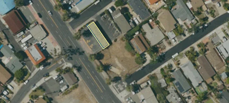 2211 El Camino Real