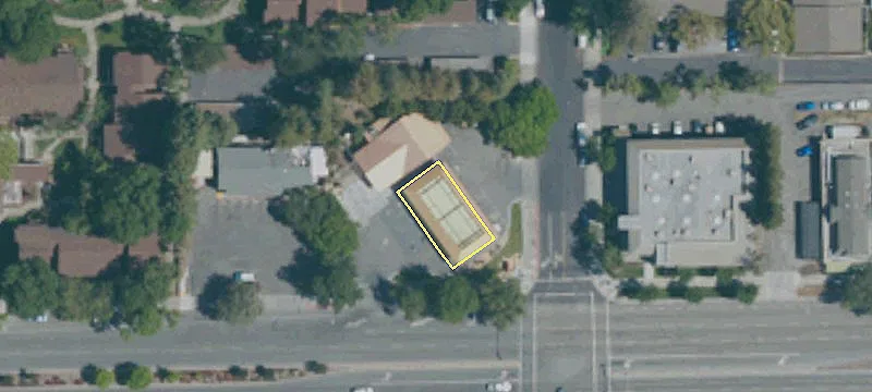 921 Hamilton Ave