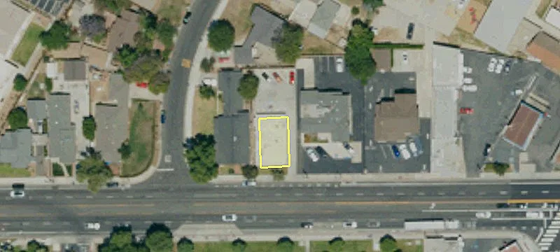 3865 Jurupa Ave