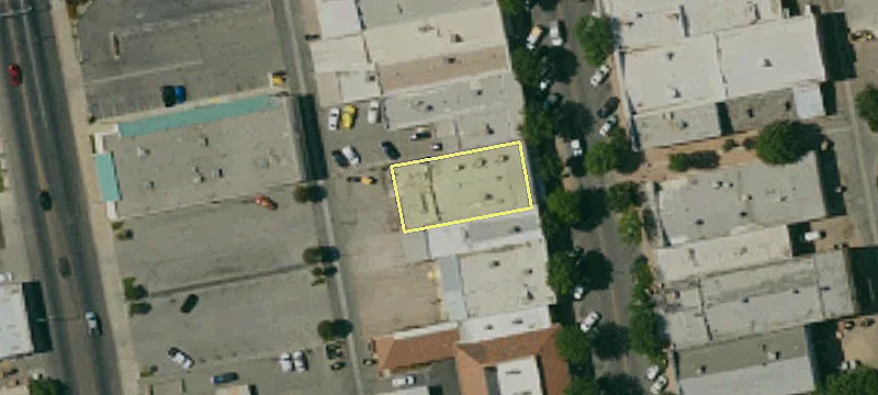 1015 Main St
