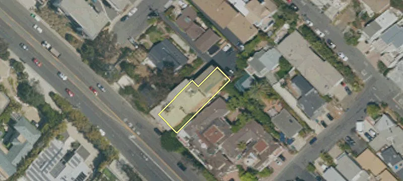 2442 Coast Hwy