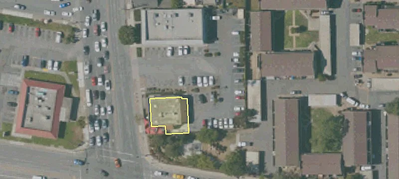 2010 Main St