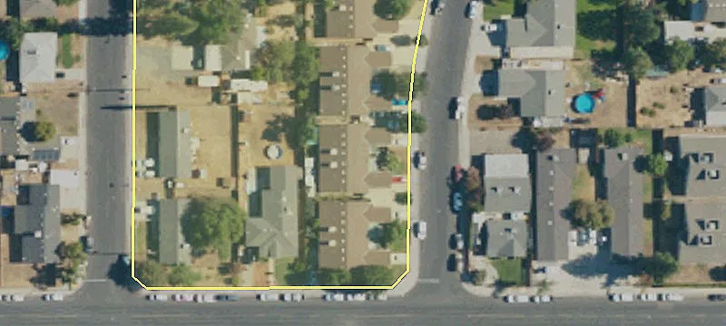 986 Acacia Ave