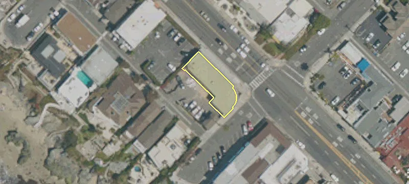 1391 Coast Hwy