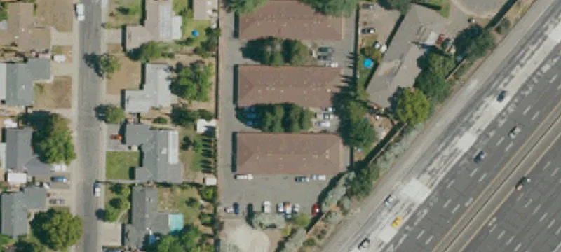4040 Myrtle Ave