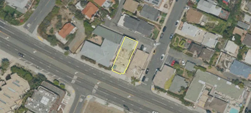 1530 Coast Hwy