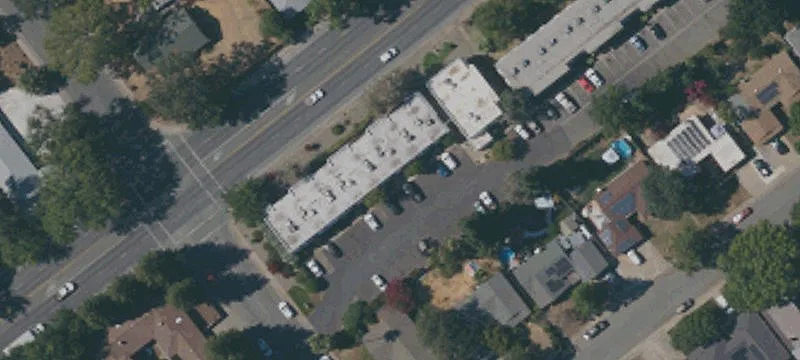 931 Ee Ave