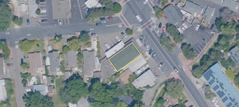 8285 Old Redwood Hwy