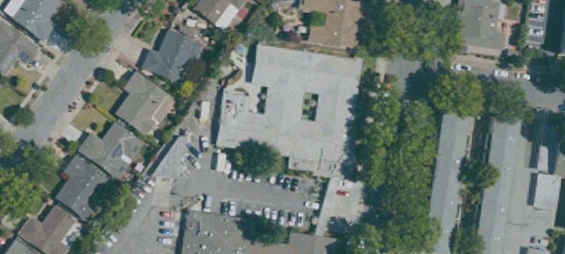 1555 Petersen Ave