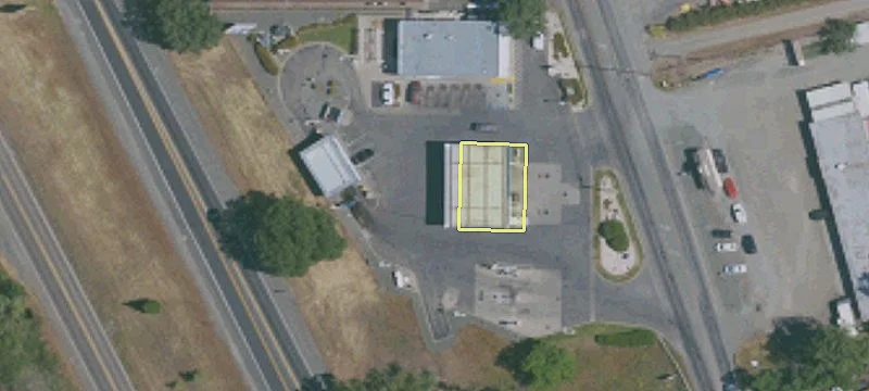 2725 Main St
