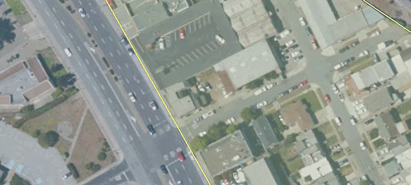 900 El Camino Real