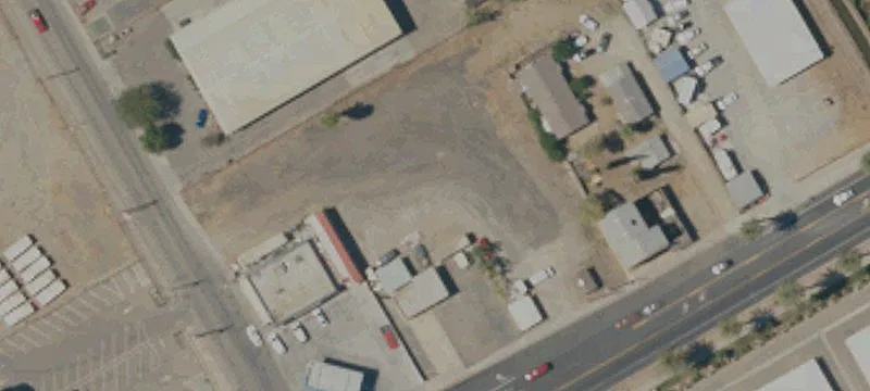 111 Las Palmas Ave