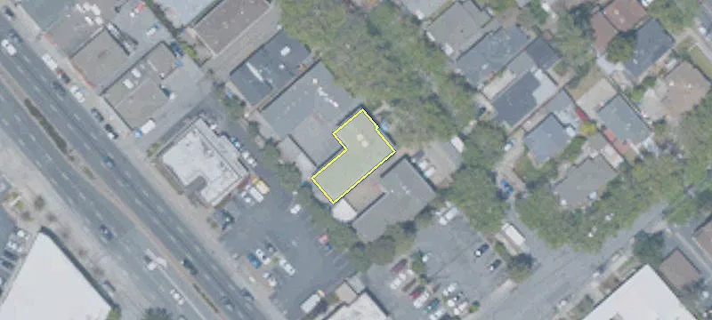 1950 Ivy St