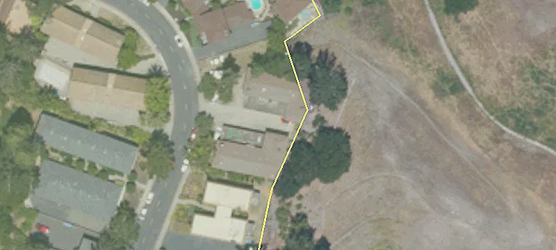 2009 Ascot Dr